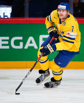 Sveriges Henrik Tallinder i matchen mellan Sverige och