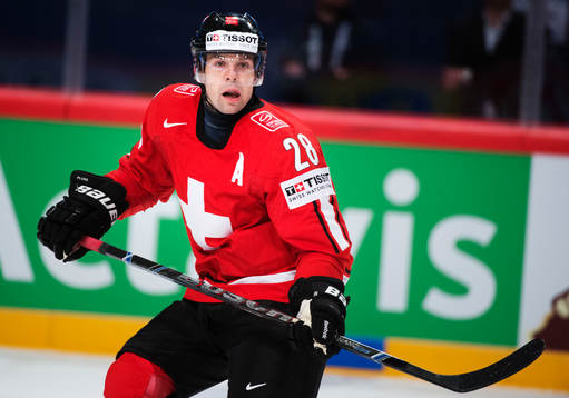 Martin Plüss i matchen mellan Sverige och Schweiz