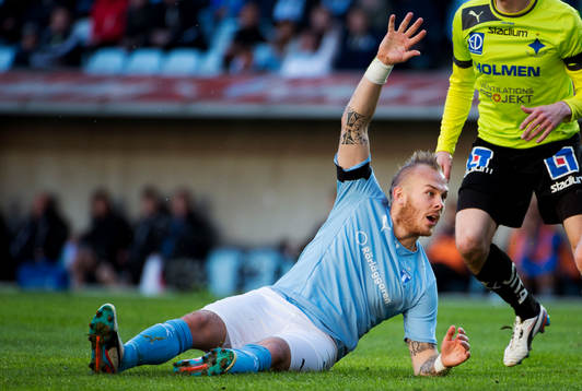 Magnus Eriksson, Malmö FF, vill ha frispark