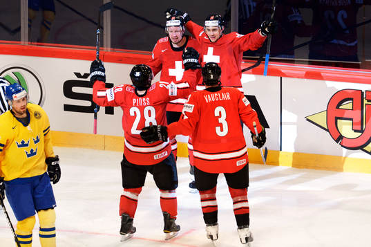 Nino Niederreiter, Schweiz jublar med lagkamraterna