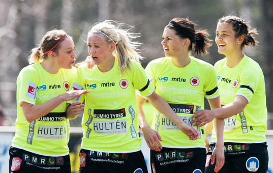 0-1 Josefine Öqvist, Kristianstad, grattas av Sif