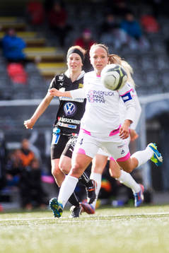 s Alexandra Nilsson från bollen.  i omgång 4 i