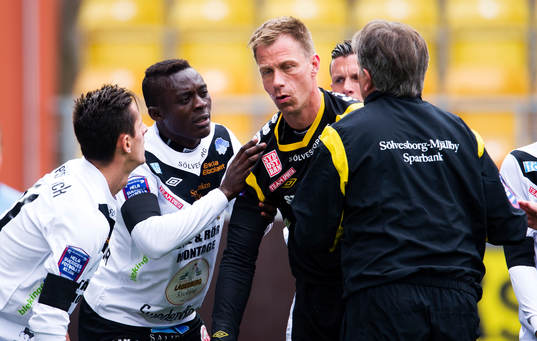 Mattias Asper, målvakt, är groggy