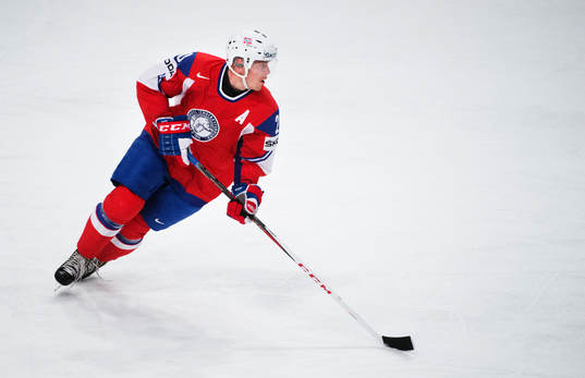 Norges Anders Bastiansen i matchen mellan Norge och Danmark