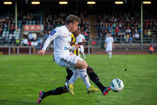 Nicklas Bärkroth, Brommapojkarna