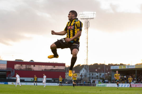 Bläddra bland fler bilder av Fotboll, Allsvenskan, Häcken - Brommapojkarna