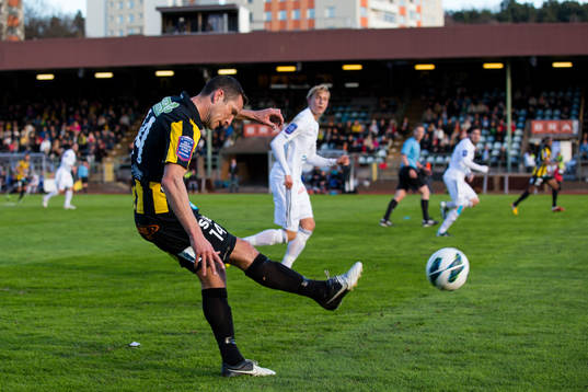 Martin Ericsson, Häcken slår ett inlägg