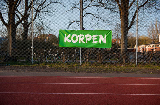 En reklamskylt för Korpen