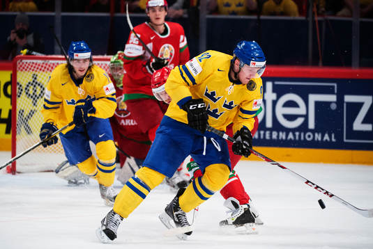 Sveriges Gabriel Landeskog (h) i matchen mellan Sverige och