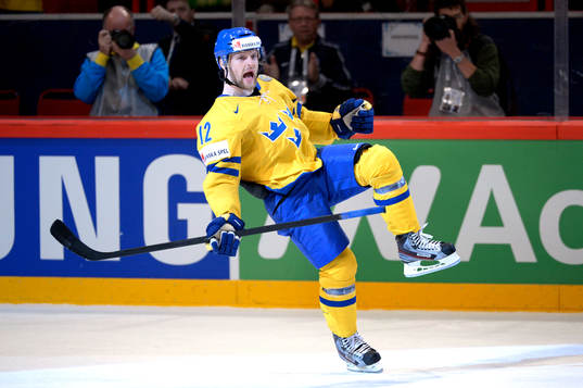 Fredrik Pettersson, Sverige, jublar