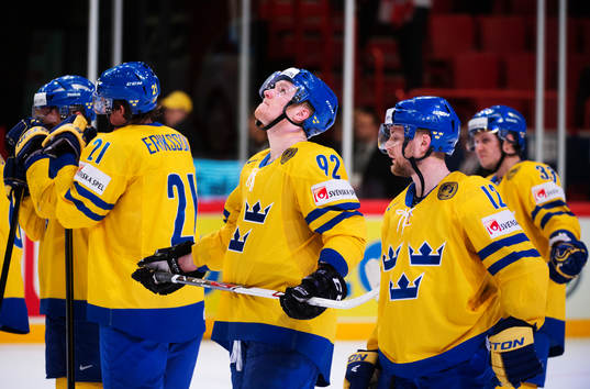 Sveriges Gabriel Landeskog och Fredrik Pettersson deppar
