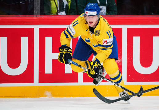 Sveriges Simon Hjalmarsson i matchen mellan Sverige och