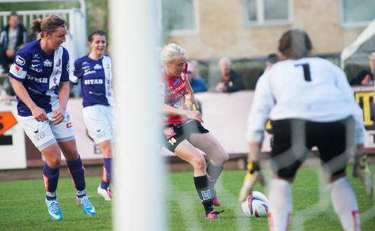 Josefine Öqvist, Kristianstad, mot Minna Meriluoto,
