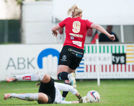 Margret Lara Vidarsdottir, Kristianstad, friläge mot Minna