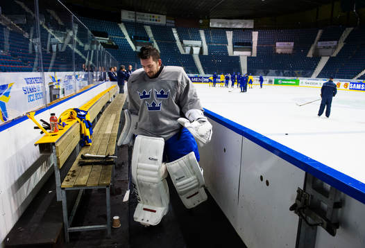 Bläddra bland fler bilder av Ishockey, VM, dag 8, träning Sverige
