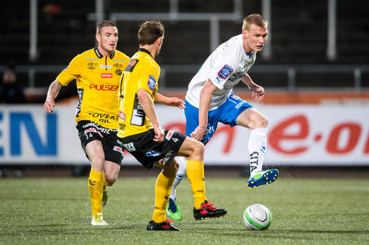 Joonas Tamm, IFK Norrköping spelar boll