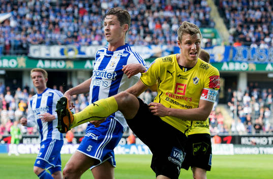 Philip Haglund, IFK Göteborg. Rickard Magyar, Halmstad