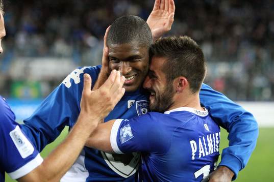 Joie d' Anthony MODESTE / Julian PALMIERI - 11.05.2013 -