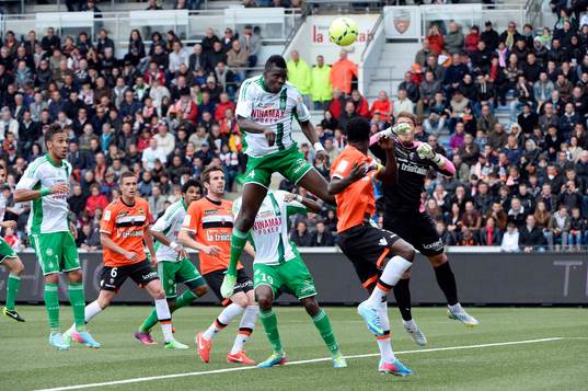 But de Kurt ZOUMA - 12.05.2013 - Lorient / Saint Etienne -