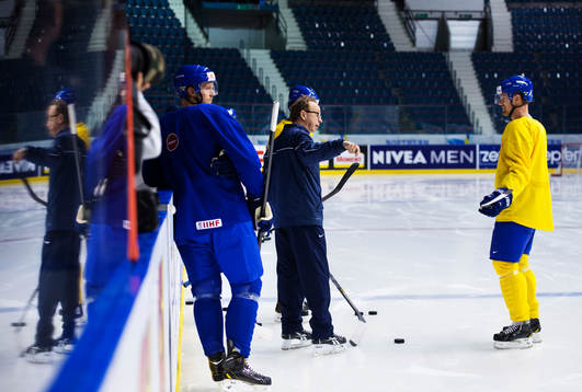 Alexander Edler, förbundskapten Pär Mårts och Henrik
