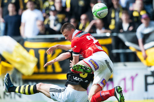 Melker Hallberg, Kalmar, trycker ner AIK