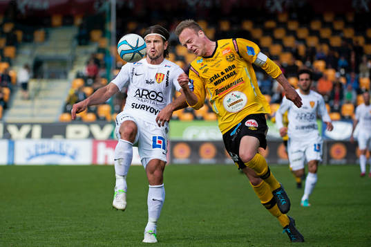 Haris Skenderovic, Syrianska i kamp mot Markus Ekenberg,