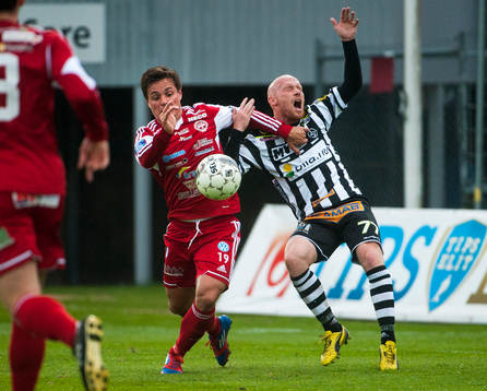 Durim Berisha, Värnamo, river ner Max Mölder, Landskrona