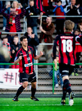 Mauricio Albornoz, Brommapojkarna jublar