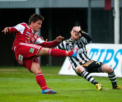 Max Mölder, Landskrona BOIS, får ont