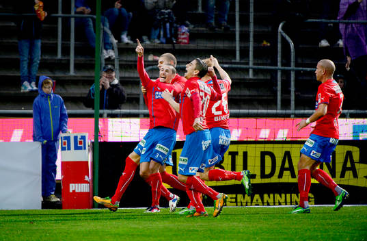 Loret Sadiku, Helsingborg, gör 2 - 0