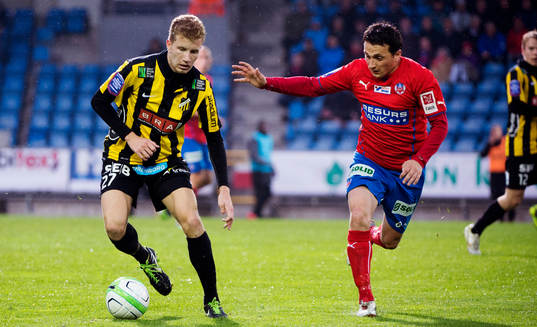 Simon Gustafson, Häcken, Ardian Gashi, Helsingborg