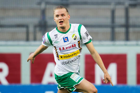Jonas Lindberg, Ljungskile, gör matchens enda mål, jubel
