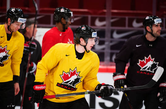 Matt Duchene på Kanadas träning