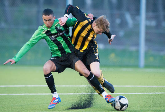 Axel Harletun, Hässleholm. Granulat i konstgräsmattan,