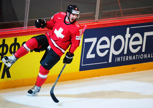 Schweiz Denis Hollenstein jublar