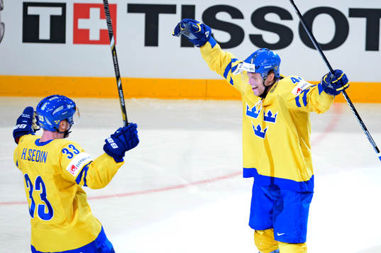 Nicklas Danielsson, Sverige jublar med Henrik Sedin