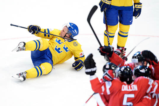 Svensk spelare deppar på isen