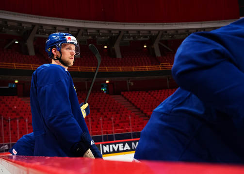 Alexander Edler på Sveriges träning