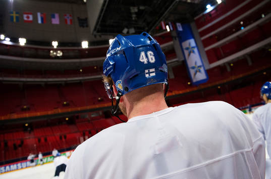 Bläddra bland fler bilder av Ishockey, VM, dag 15, träning Finland