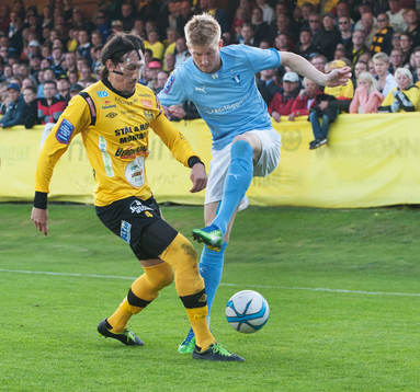 1-1, Simon Kroon, Malmö, skojar med Daniel Ivanovski,