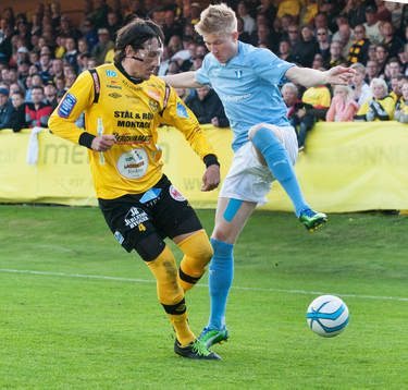 1-1, Simon Kroon, Malmö, skojar med Daniel Ivanovski,