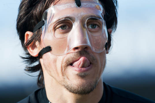 Daniel Ivanovski, Mjällby, med ansiktsmask