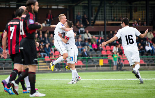 Alexander Michel, Syrianska gratuleras av Sharbel Touma,