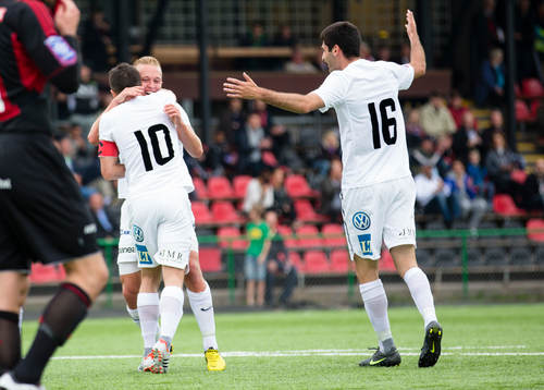 Alexander Michel, Syrianska gratuleras av Sharbel Touma,