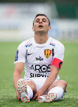Sharbel Touma, Syrianska skadar sig