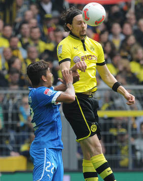 v.l. Roberto Firmino, Neven Subotic (Dortmund)