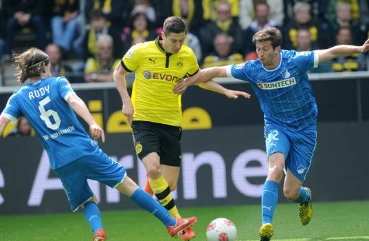 v.l. Sebastian Rudy, Robert Lewandowski, David Abraham