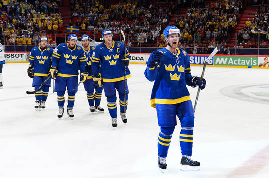 Henrik Sedin, Sverige, jublar