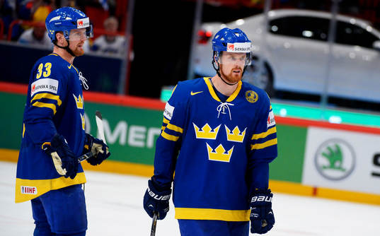 Henrik Sedin, Daniel Sedin, i semifinalen mellan Finland