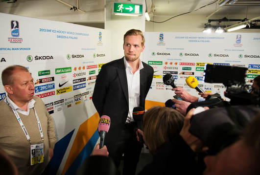 Sveriges Alexander Edler kommenterar för ett stort